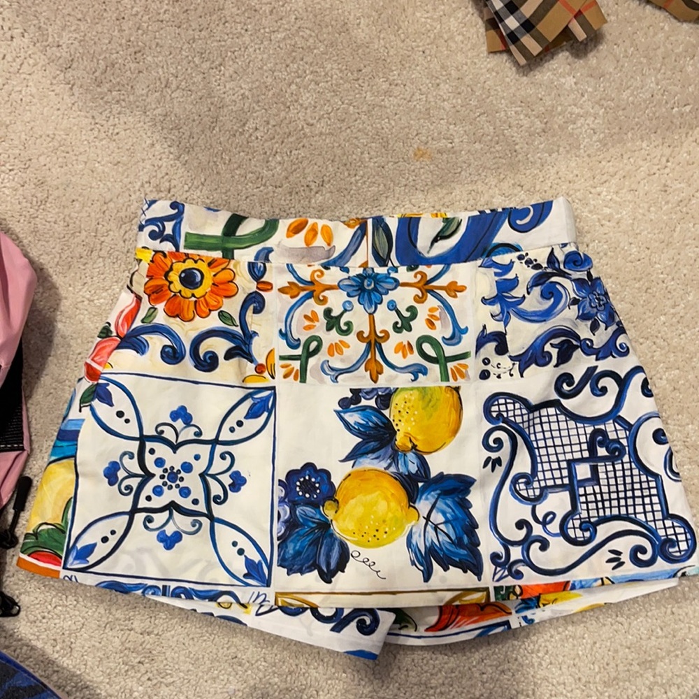 Dolce & Gabbana Girls Skirt with built in short.